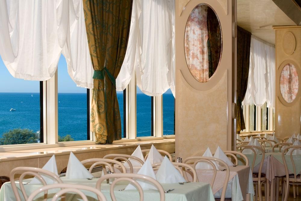 Hotel Istra Plava Laguna Porec Exterior photo