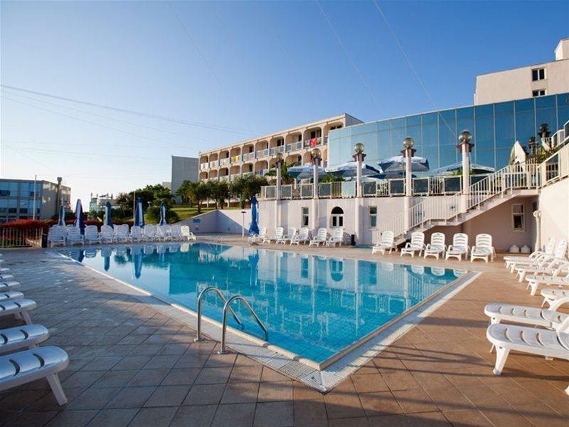 Hotel Istra Plava Laguna Porec Exterior photo