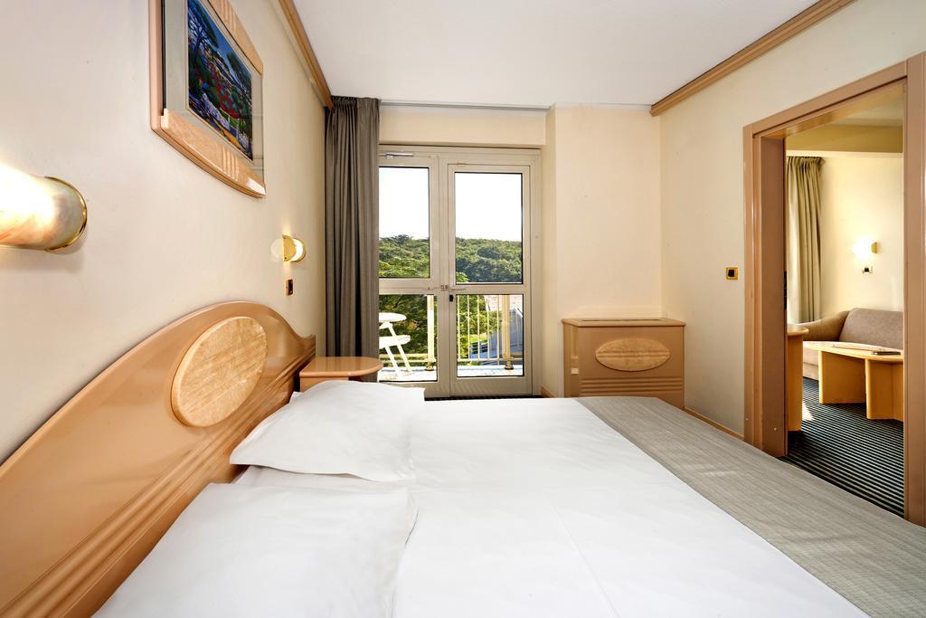 Hotel Istra Plava Laguna Porec Exterior photo