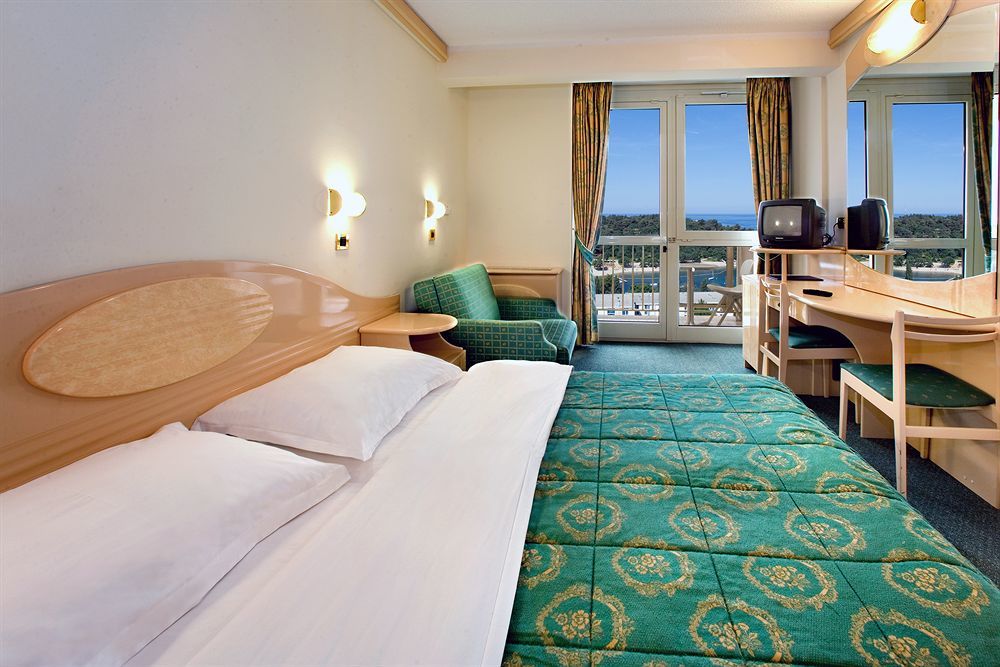 Hotel Istra Plava Laguna Porec Exterior photo